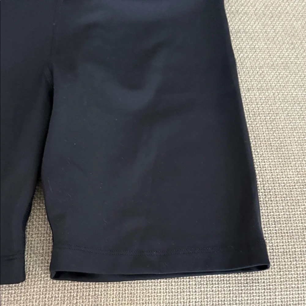 Nike Women's Black Biker Shorts Size M